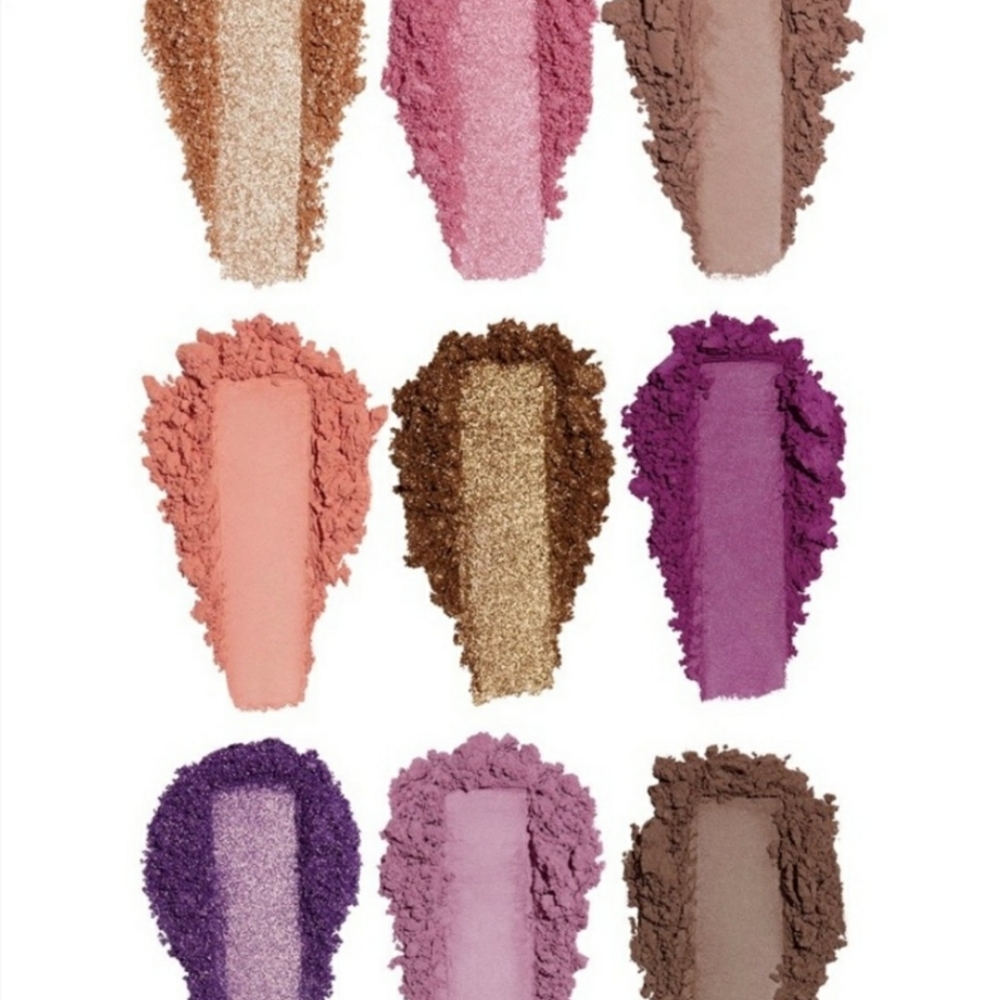 🦋 New Kylie x Stormi Eye Shadow Palette - Picture 5 of 8